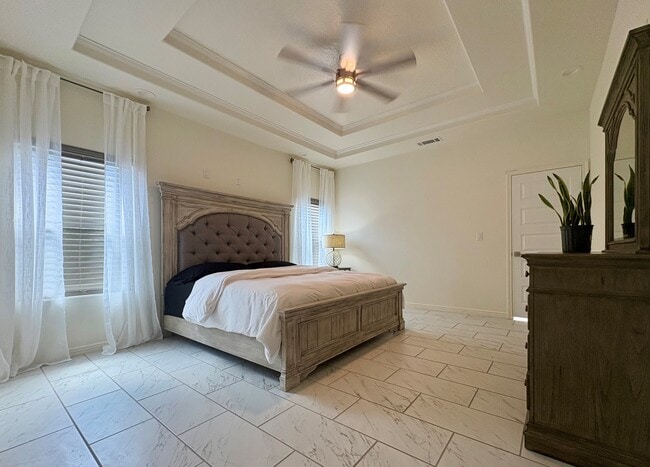 Photo - 2412 W Ray Ave