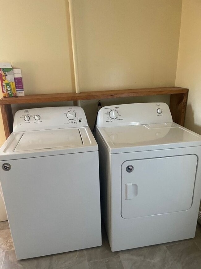 Photo - Single family home in Springfiled