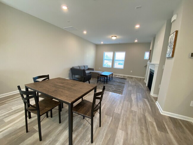 Room in Townhome on Adobe Pl