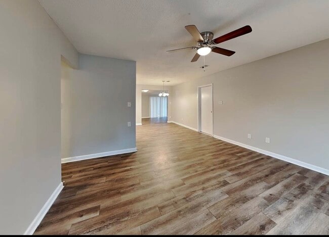 Photo - 729 Utoy Cir SW