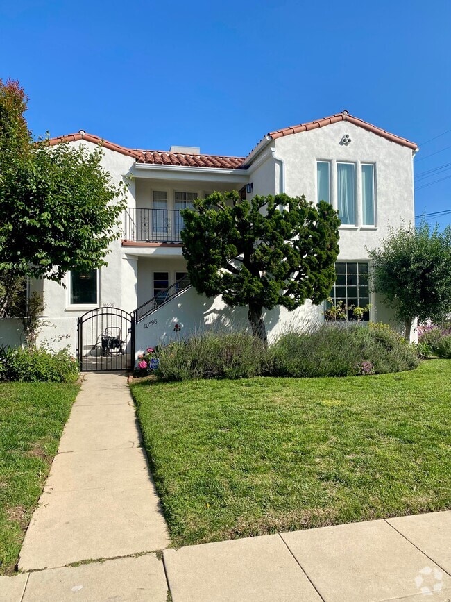 Building Photo - 10598 Ayres Ave Rental