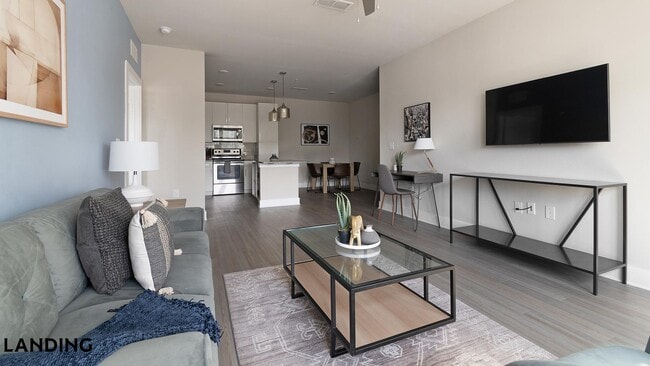 Photo - 65 Sentosa Dr Unidad 509-210