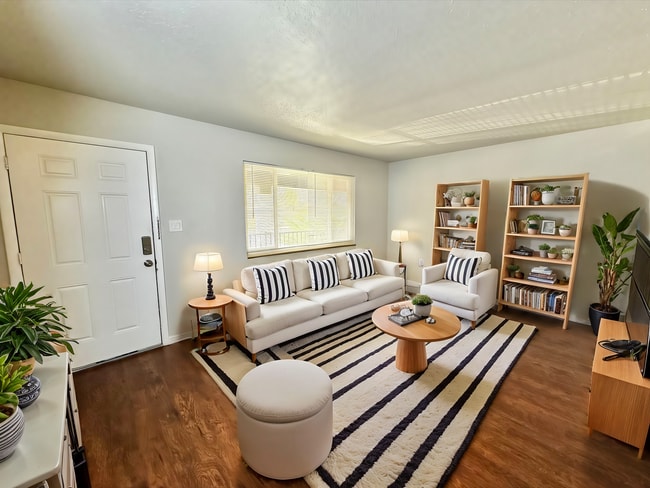 Photo - 831 Fontmore Rd Apartment Unit C