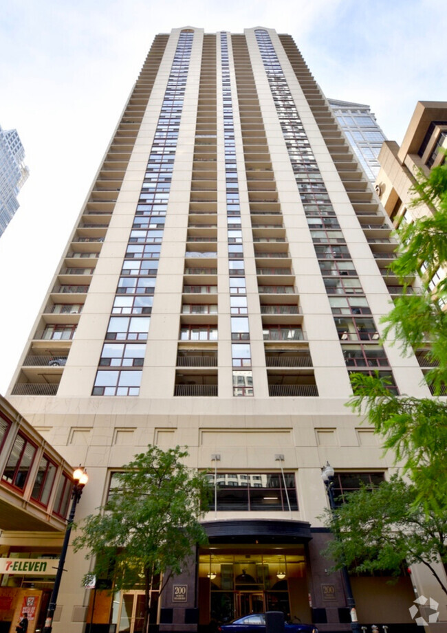 Building Photo - 200 N Dearborn St Unit 2501 Rental