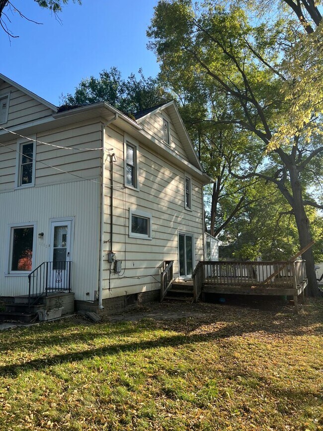 Photo - Spacious 4 Bedroom House