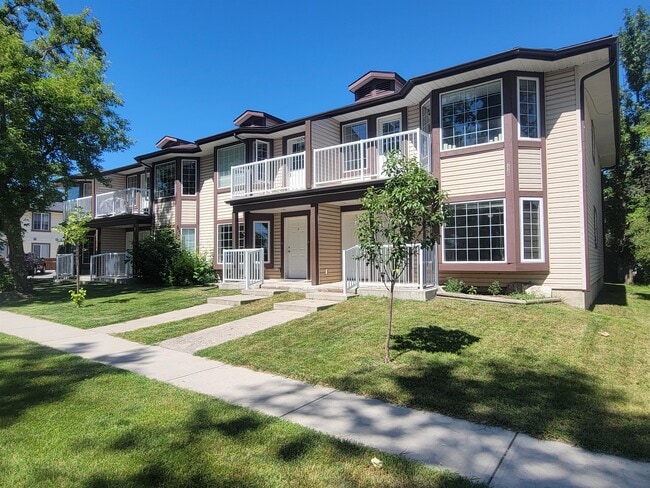 Building Photo - 228-226 6 Ave