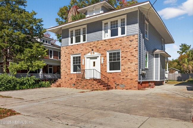 Photo - 2315 Park St