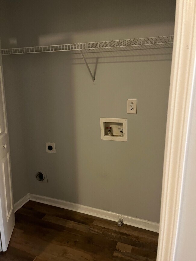 Photo - 2731 Halligan Point