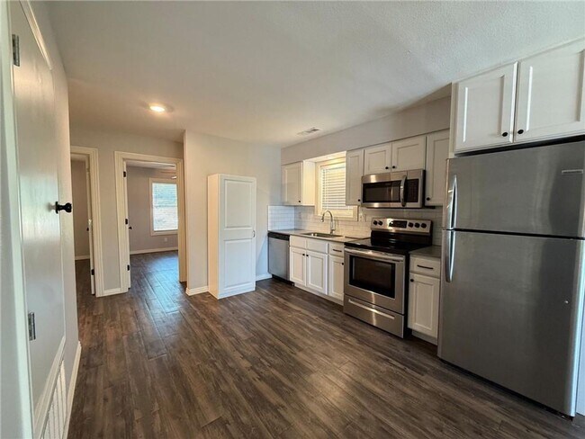 Photo - 721 Taylor St Unit #3
