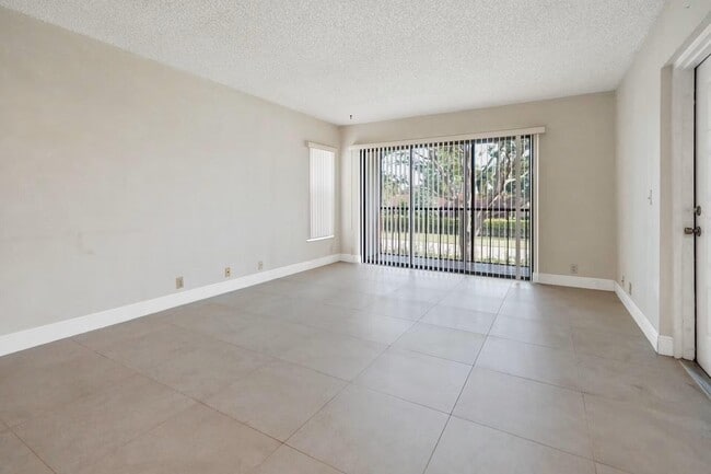 Photo - 802 Sky Pine Way Unit F2