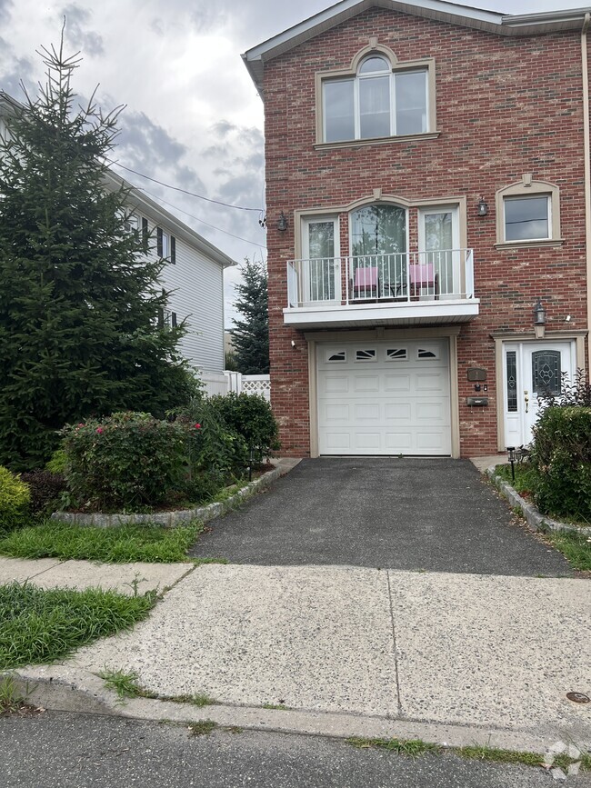Building Photo - 4 Kiesewetter Ln Rental