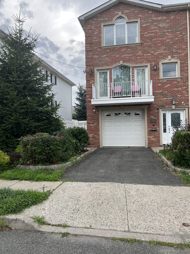 Building Photo - 4 Kiesewetter Ln Rental