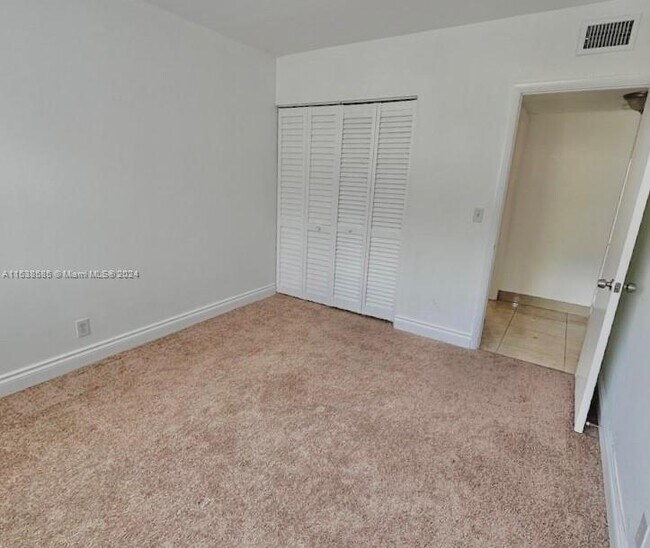 Photo - 270 Layne Blvd Unit 202