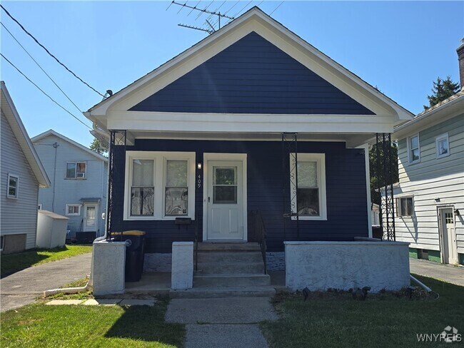 Building Photo - 409 Hawley St Rental