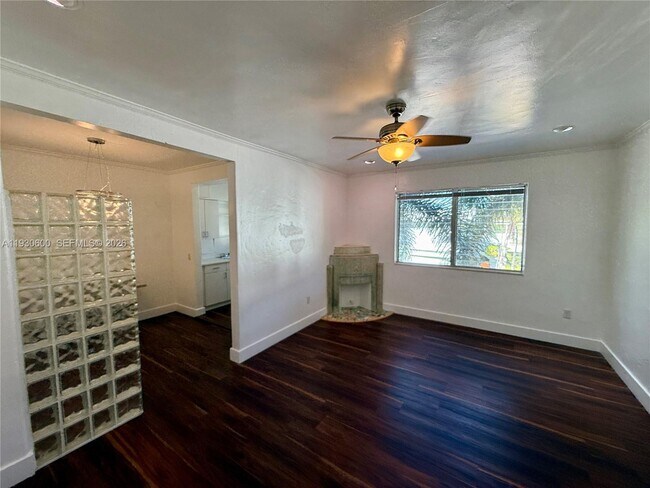 Photo - 760 Jefferson Ave Unit 14