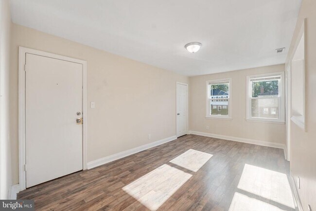 Photo - 5424 Belle Vista Ave