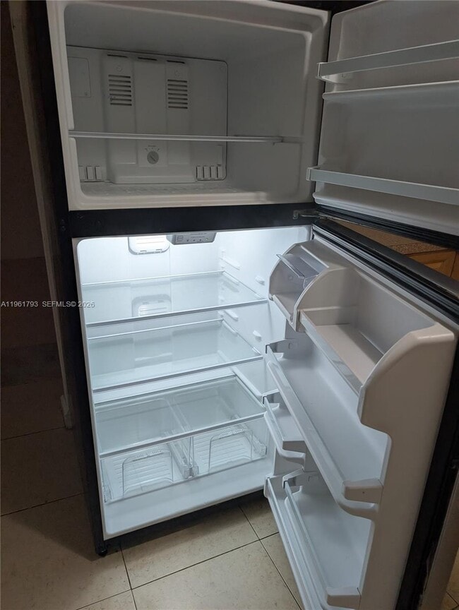 Photo - 11930 NE 19th Dr Unidad 26