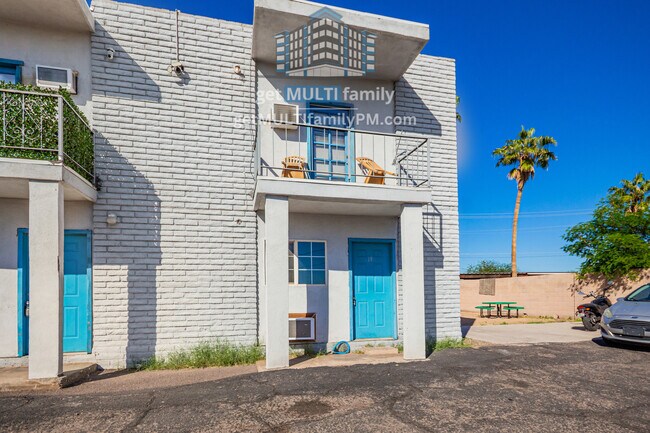 Photo - 525 N 32nd St Unidad 10