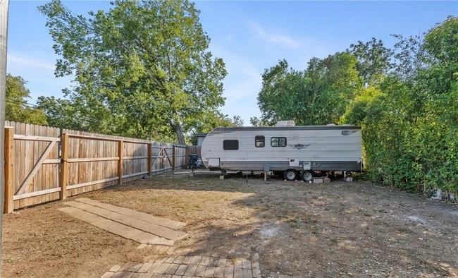 Photo - 112 Linda Dr