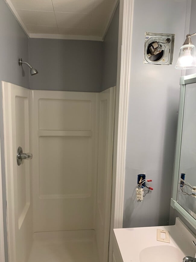 Photo - 2408 Harvard Ave Unit Bedroom #1 w/Private Entrance