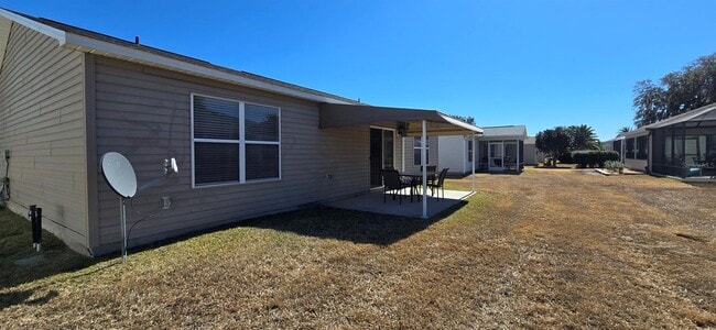 Photo - 1088 Gennesse Ln