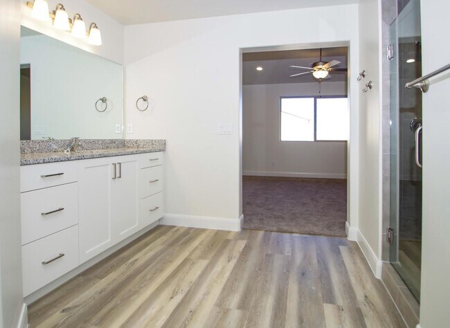 Photo - 4 Bedroom Townhome in Hurricane Heights Co...