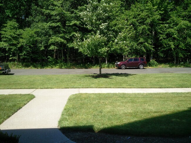 Photo - Gorgeous 3-Bedroom End-Unit Townhouse in N...