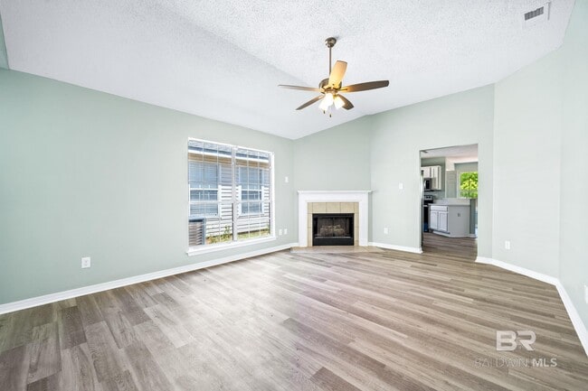 Photo - 603 Westchase Ct N