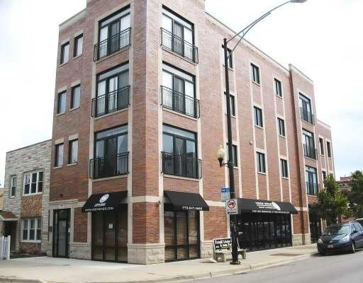 Building Photo - 3465 S Lituanica Ave