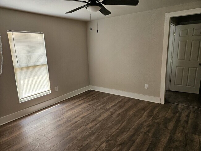 335 Monticello Ct Unidad 2