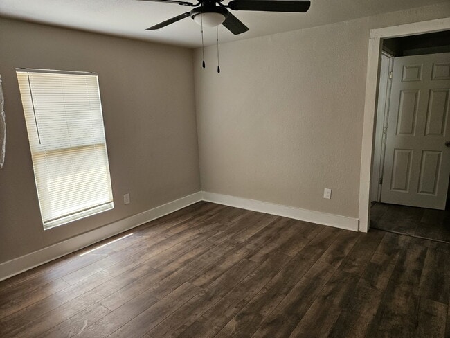 Photo - Large one bed/one bath duplex for rent Unidad 2