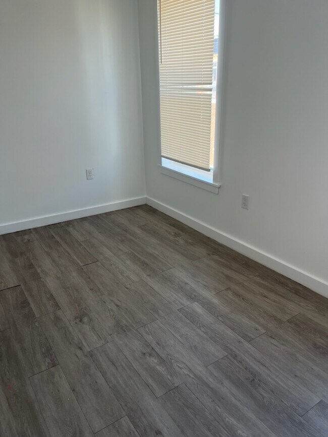 4114 Cambridge St Unit 4116 Cambridge st