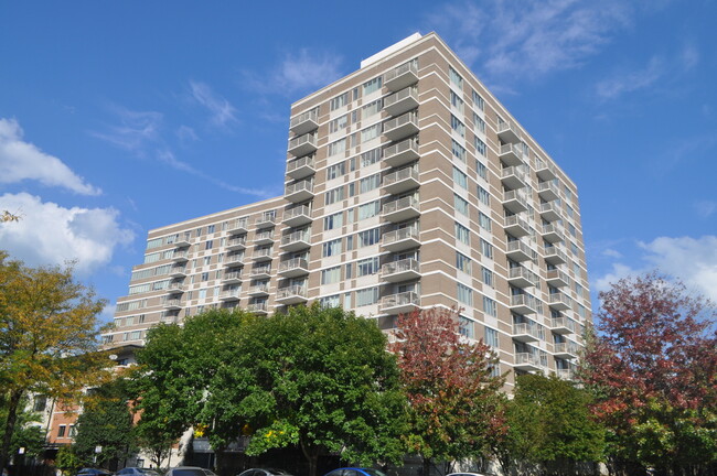 Photo - 1515 S Prairie Ave Condo Unit 1303