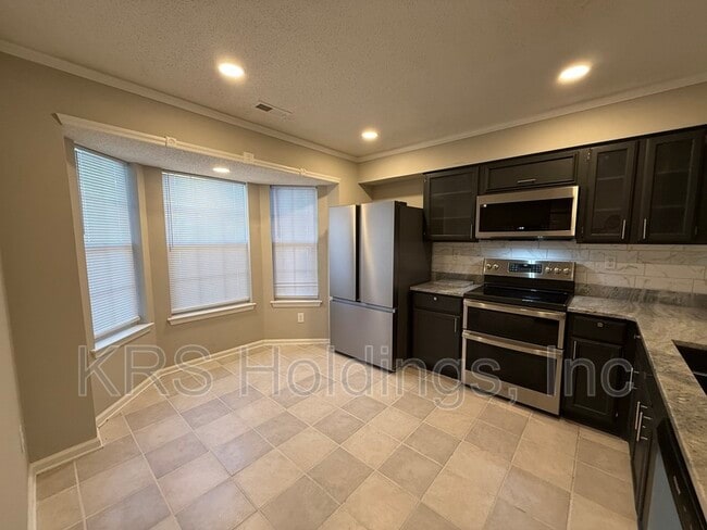 Photo - 146 Corwin Cir