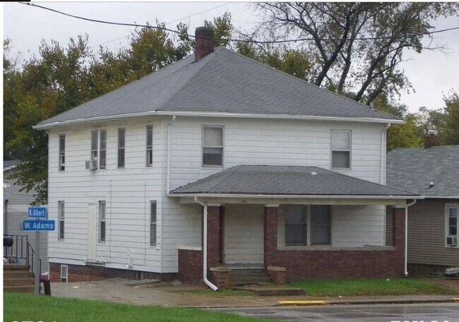 Photo - 404 W Adams St