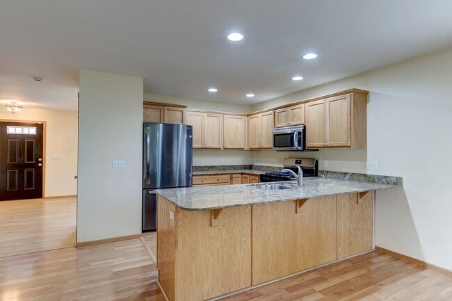 Photo - 3-bedroom, 2.5-bathroom Pet Friendly Home