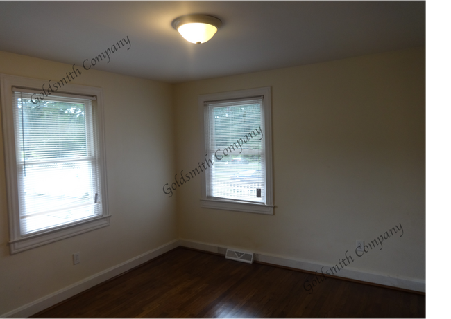 11 Berea Dr