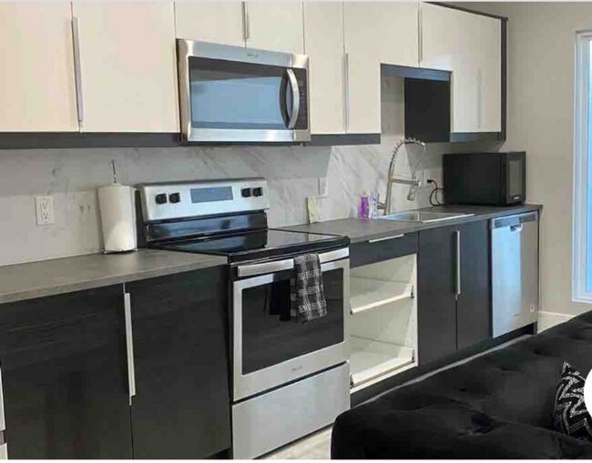 Photo - 4915 Bryan St