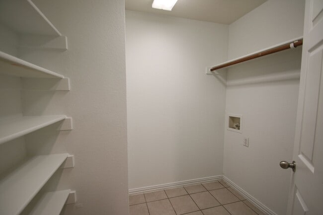Photo - 3124-3126 Cherry Ln Unit 3124
