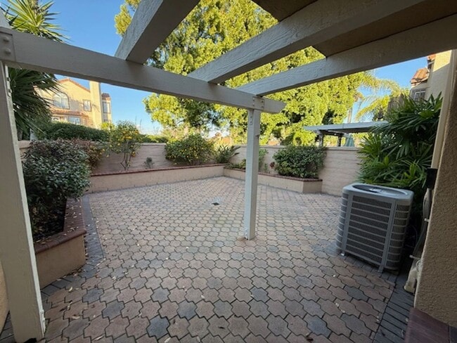 Photo - 2 Bedroom Condo in Aliso Viejo!