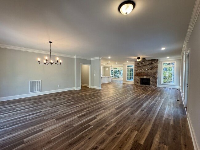 Photo - Grandeur Brick 4/3.5 with Bonus Room in Th...