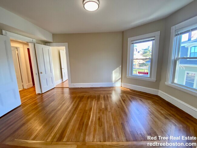 Photo - 1588 Cambridge St Unidad 4