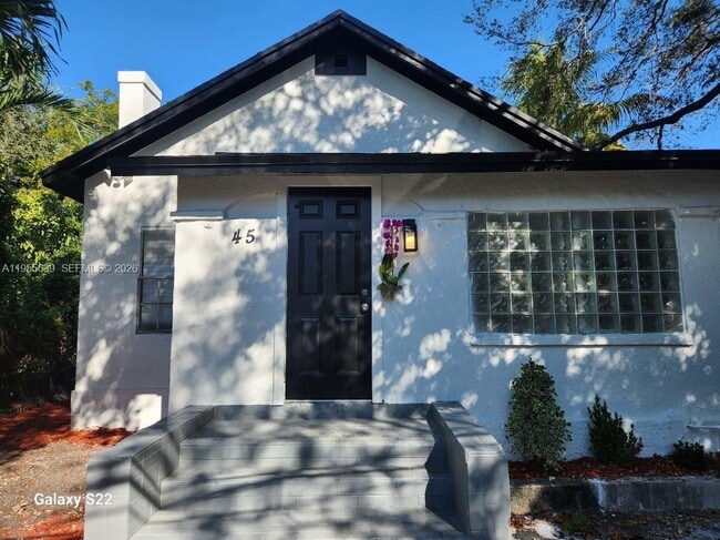 Building Photo - 45 NE 60th St