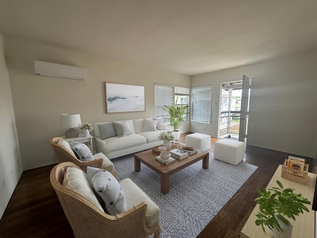 Photo - 4107 Wade St