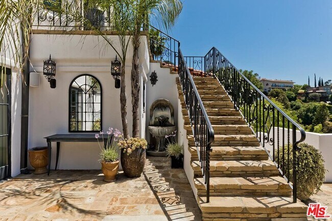 Photo - 2420 Chislehurst Dr