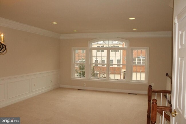 Photo - 47567 Royal Burnham Terrace