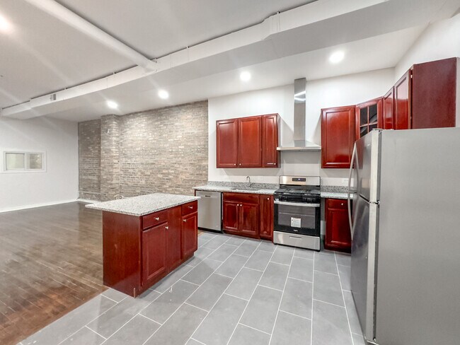 Photo - 3345 N Clark St Unit 4