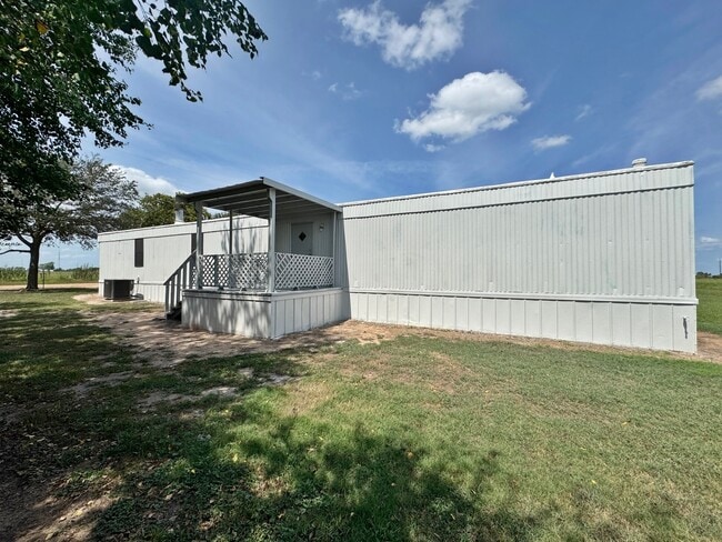 Building Photo - 2478 Hintz Rd Rental