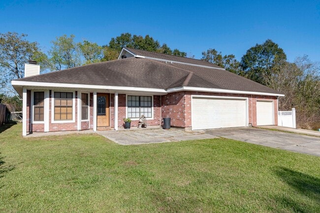 Photo - 4 bedrooms, 3 1/2 baths