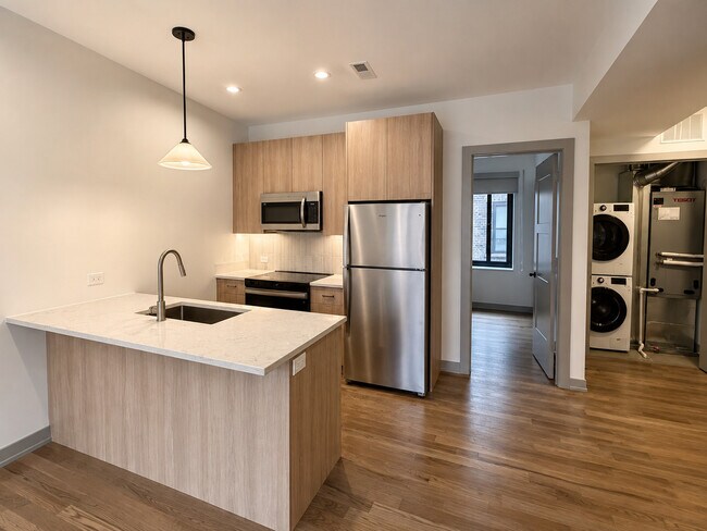 Photo - 1333 W Estes Ave Unit 2A